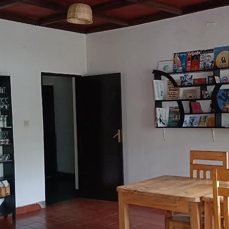 Colibri Taverne & Guest House Gisenyi Exterior photo